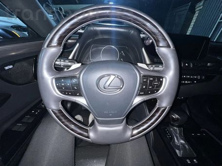Lexus ES, 2019 — 照片 8