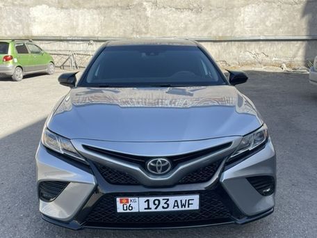 Toyota Camry, 2019 — фото 1