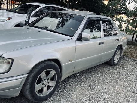 Mercedes-Benz E-Класс, 1994 — 照片 5