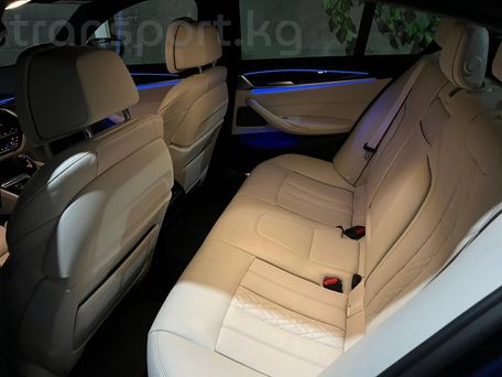 BMW 5 Series, 2019 — photo 4