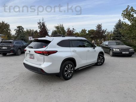 Toyota Highlander, 2022 — сүрөт 3