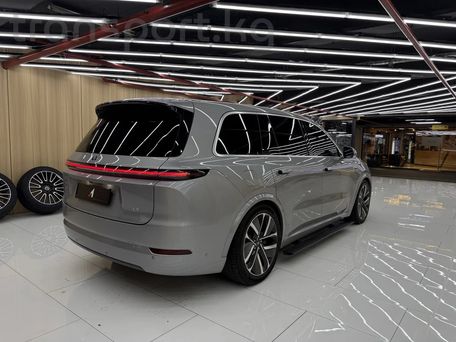 Li Auto (Lixiang) L9, 2023 — 照片 2