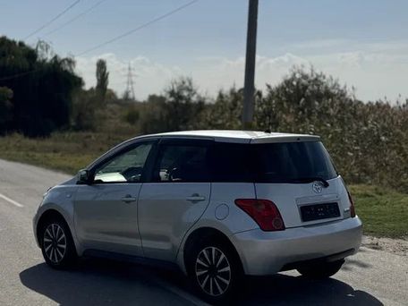 Toyota Ist, 2004 — photo 4