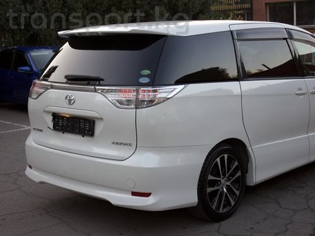 Toyota Estima, 2013 — фото 5