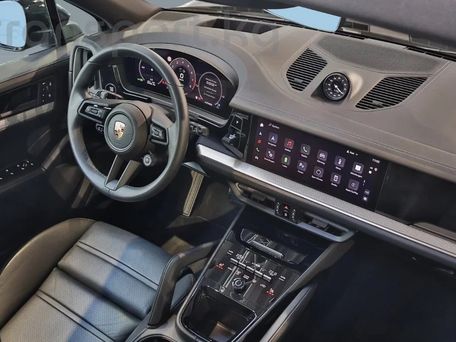 Porsche Cayenne, 2023 — фото 15