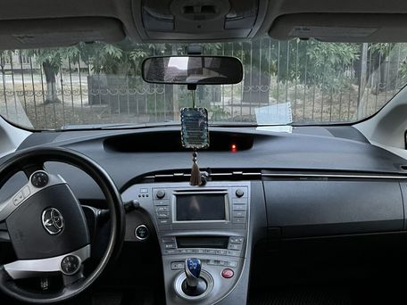 Toyota Prius, 2015 — фото 11