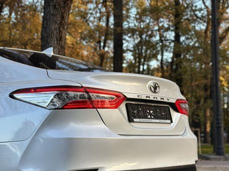 Toyota Camry, 2018 — photo 6