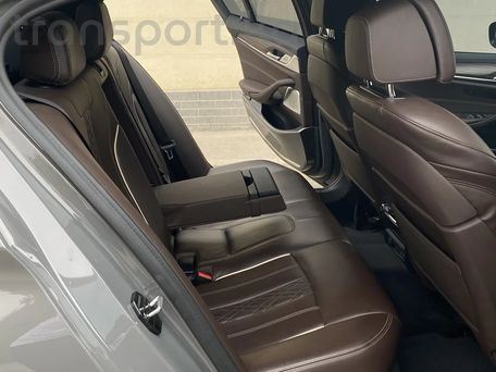 BMW 5 серии, 2021 — 照片 8