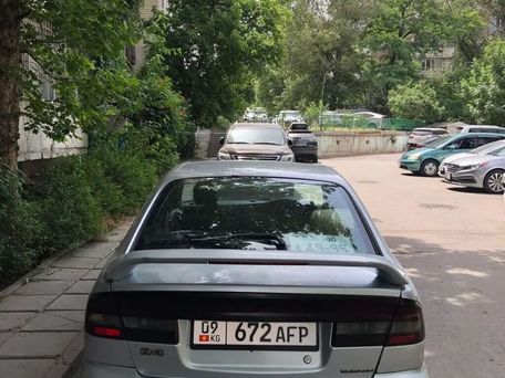 Subaru Legacy, 2003 — 照片 2