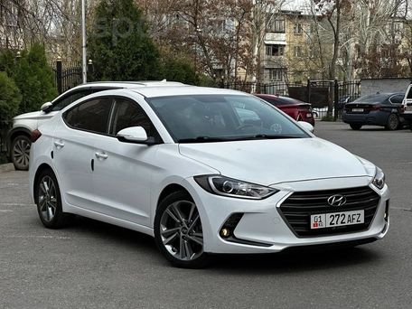 Hyundai Avante, 2018 — 照片 1