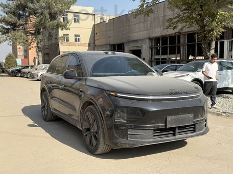 Li Auto (Lixiang) L6, 2024 — 照片 3