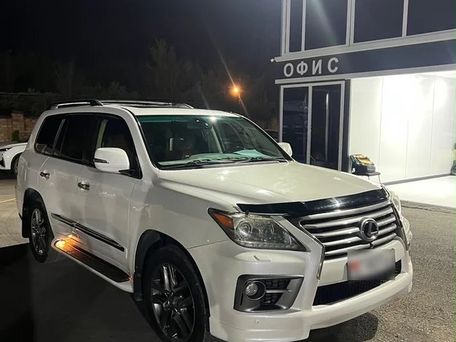 Lexus LX, 2012