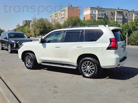 Toyota Land Cruiser Prado, 2017 — фото 2