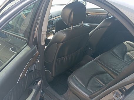 Mercedes-Benz E-Class, 2005 — photo 9