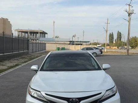 Toyota Camry, 2020 — photo 3