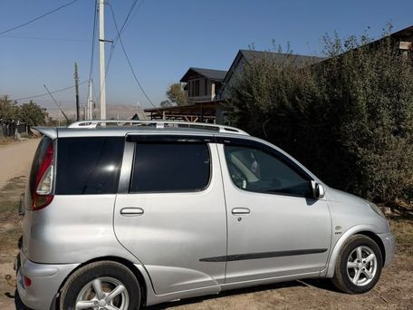 Toyota Yaris Verso, 2004 — 照片 4
