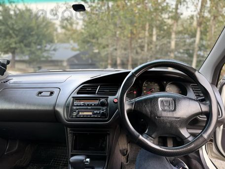 Honda Accord, 2002 — 照片 4