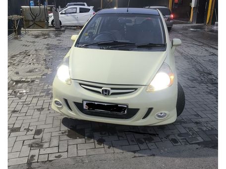 Honda Fit, 2003 — photo 1