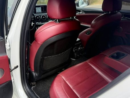 Kia Stinger, 2018 — сүрөт 10