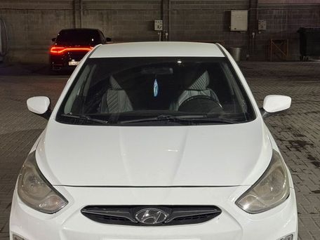 Hyundai Accent, 2013 — photo 1