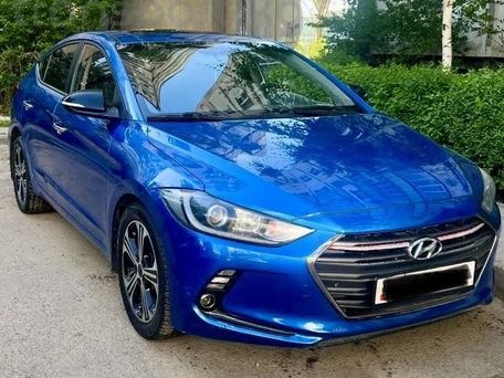Hyundai Elantra, 2018 — 照片 1
