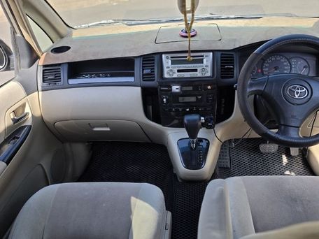 Toyota Corolla Spacio, 2003 — фото 13