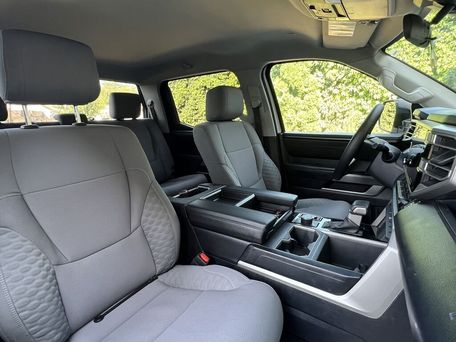 Toyota Tundra, 2022 — photo 8