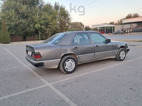 Mercedes-Benz W124, 1990 — 照片 3