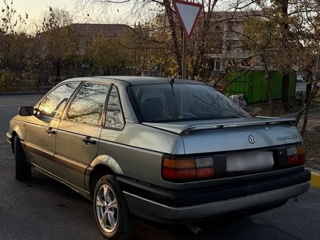 Volkswagen Passat, 1988 — 照片 3