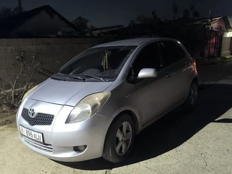 Toyota Yaris, 2007 — 照片 1