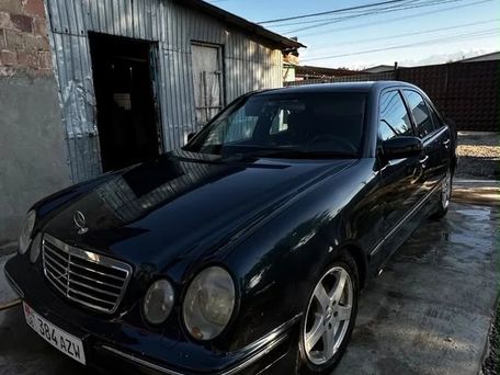 Mercedes-Benz E-Класс, 2000 — 照片 2