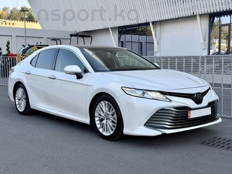 Toyota Camry, 2018 — 照片 3