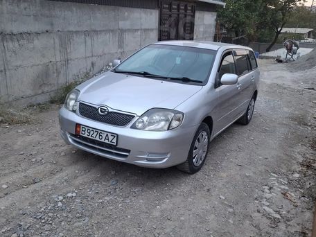 Toyota Corolla, 2002 — 照片 1