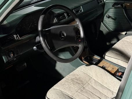 Mercedes-Benz W124, 1990 — сүрөт 6
