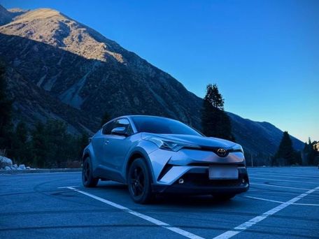 Toyota C-HR, 2017 — photo 2