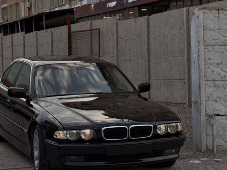BMW 7 серии, 2002 — 照片 2