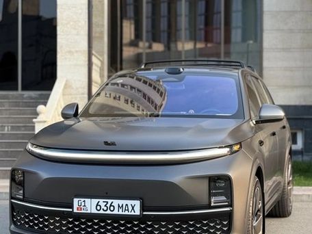 Li Auto (Lixiang) L7, 2025 — 照片 1