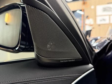 BMW 5 Series, 2021 — photo 8