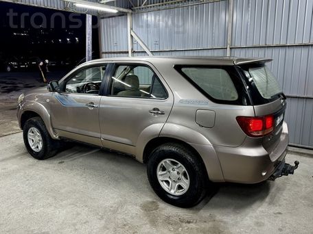 Toyota Fortuner, 2006 — фото 4