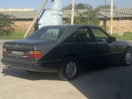 Mercedes-Benz W124, 1988 — фото 4