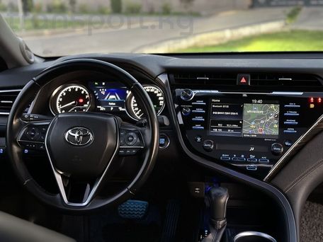 Toyota Camry, 2018 — фото 9