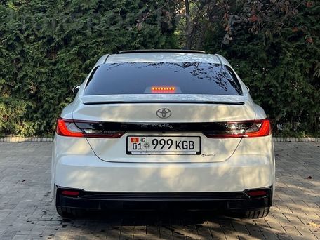 Toyota Camry, 2025 — 照片 4