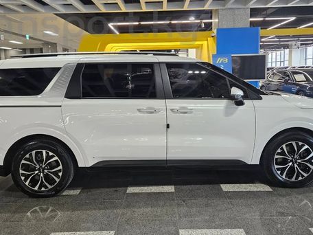 Kia Carnival, 2023 — сүрөт 10