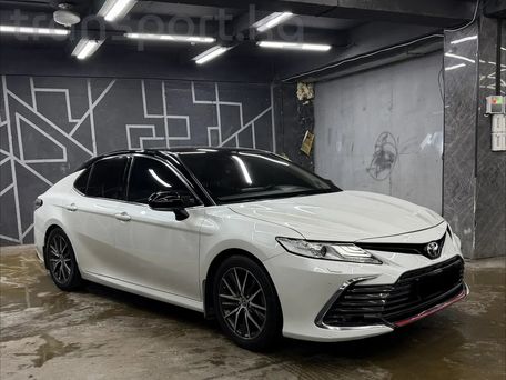 Toyota Camry, 2021 — 照片 3