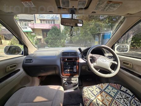 Toyota Ipsum, 2000 — photo 9