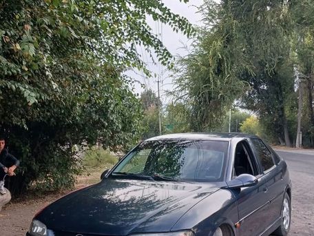 Opel Vectra, 2000 — сүрөт 1