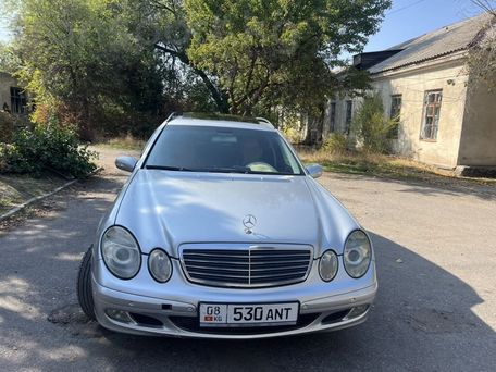 Mercedes-Benz E-Класс, 2003 — 照片 2