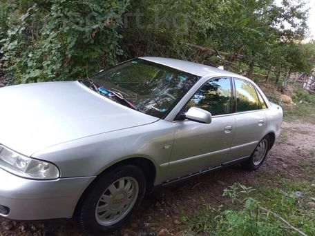 Audi A4, 2000 — 照片 2