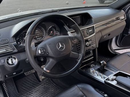 Mercedes-Benz E-Класс AMG, 2009 — фото 7