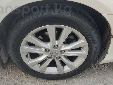 Lexus ES, 2010 — 照片 5